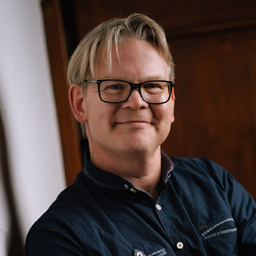 Dennis Roß