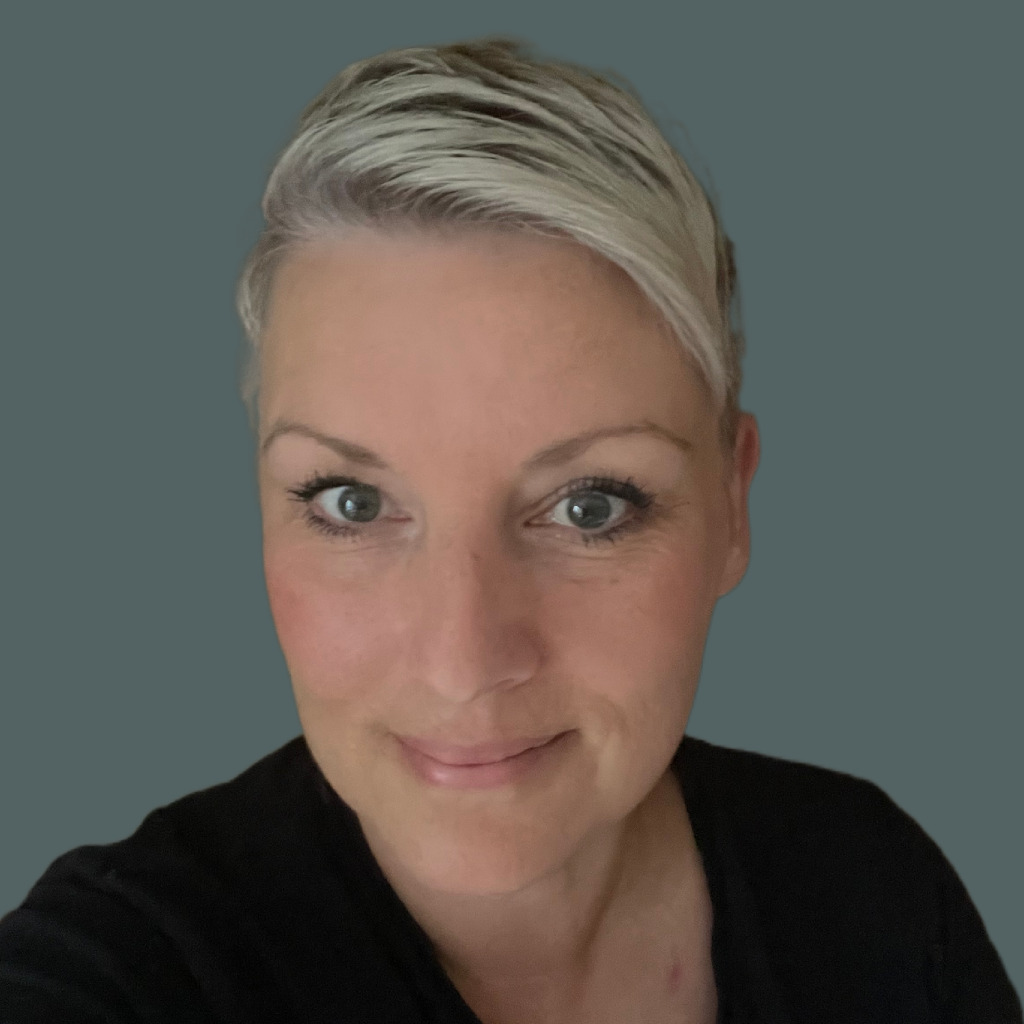 Anja Bloom Customer Care Specialist United Airlines XING