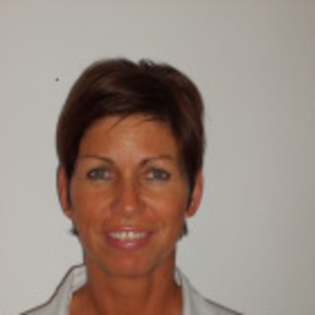 Bettina Seifert Manager Apple Retail Germany B.V. & Co. KG XING