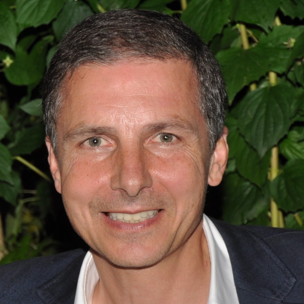 Christoph Friedlaender Partner valai.de XING