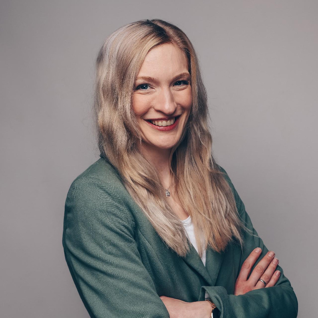 Autohaus Jürgen Bechmann Gmbh & Co. Kg Sabrina Bechmann - Senior Assistant Head of Commercial Asset Management