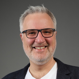 Dipl.-Ing. Lars Fecke