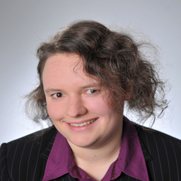 Dr. Maike Bartholomae