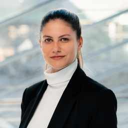 Zoe Ströbel