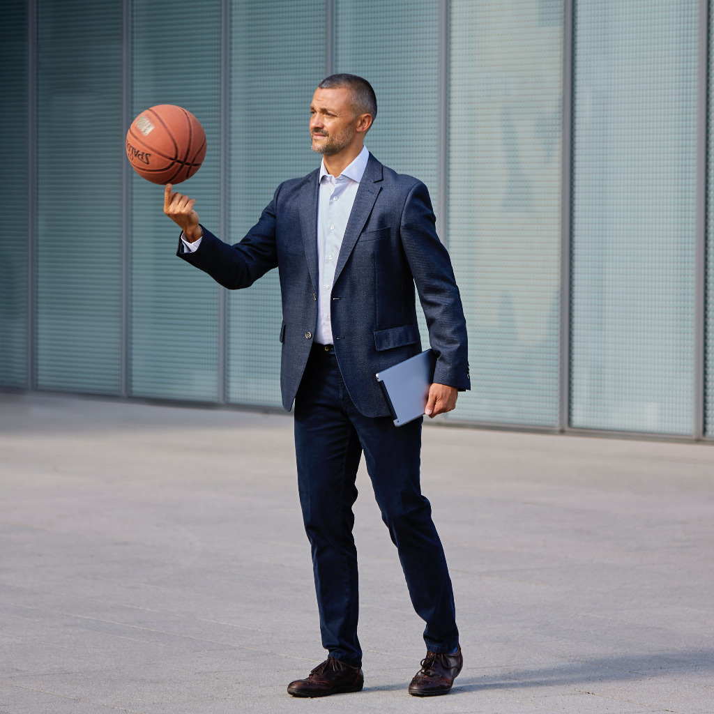 Michael Worthy General Manager / Coach MasterUrChange XING