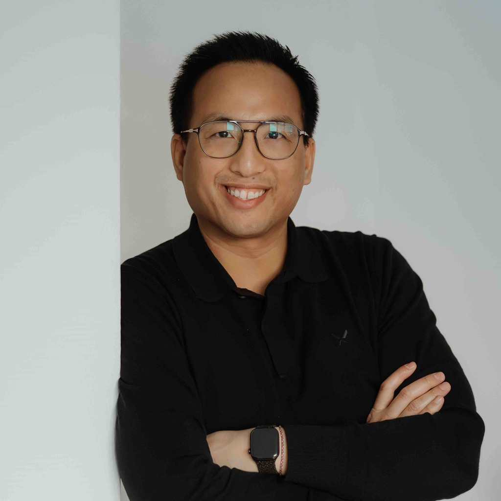 MinhTuan Truong CEO & Founder Tuan Photography XING