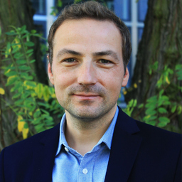 Prof. Dr. Simon Koschut