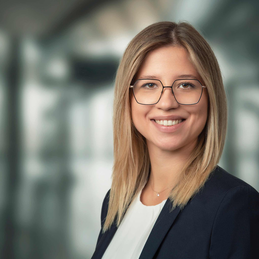 Larissa Notz in der Personensuche von Das Telefonbuch