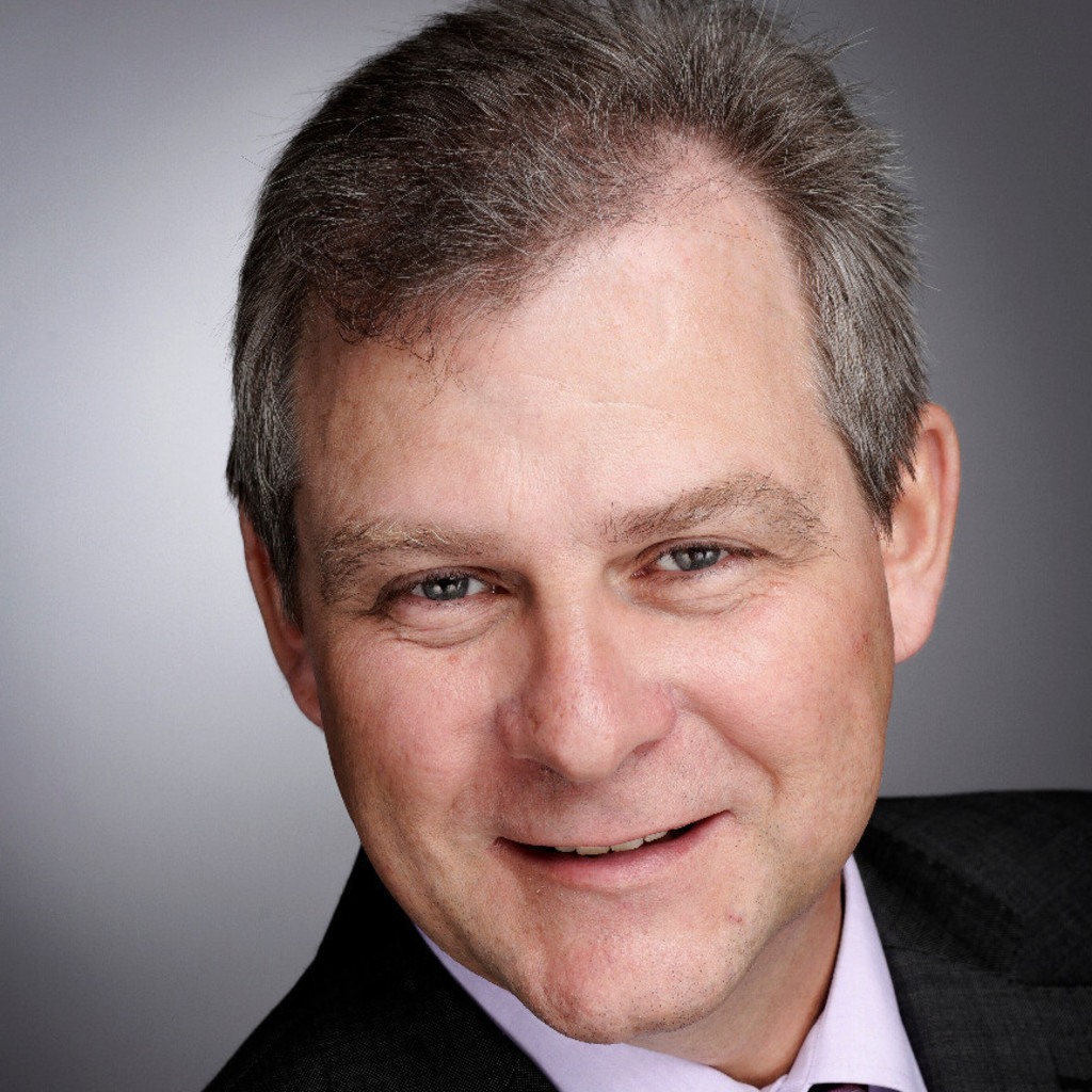 Dipl.Ing. Stefan Kinnen Integration Manager Industrial Products