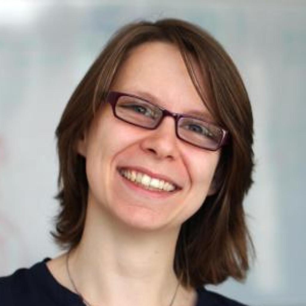 Dr. Melanie Fenske - Software-Entwickler - Magna PT B.V. & Co. KG | XING