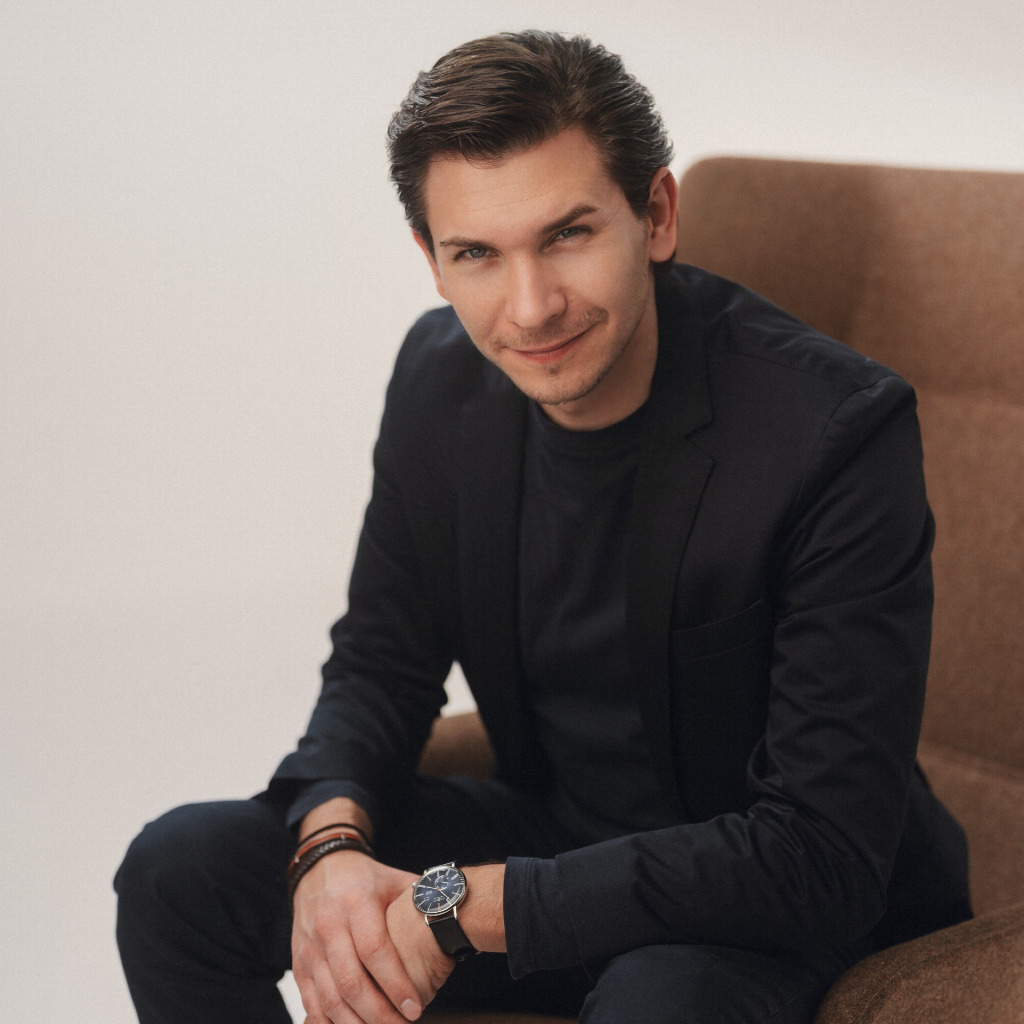 Simon Reiter Head of Marketing & Communications DS Energies Holding