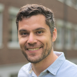 Dr. Florian Freund