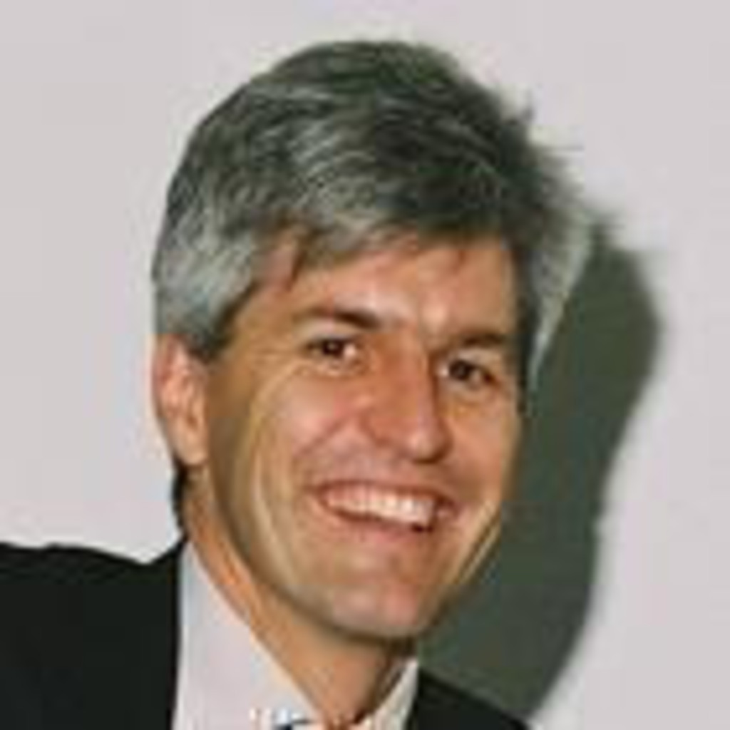 Hannes Kerle Head of Account Management ASIC SE XING