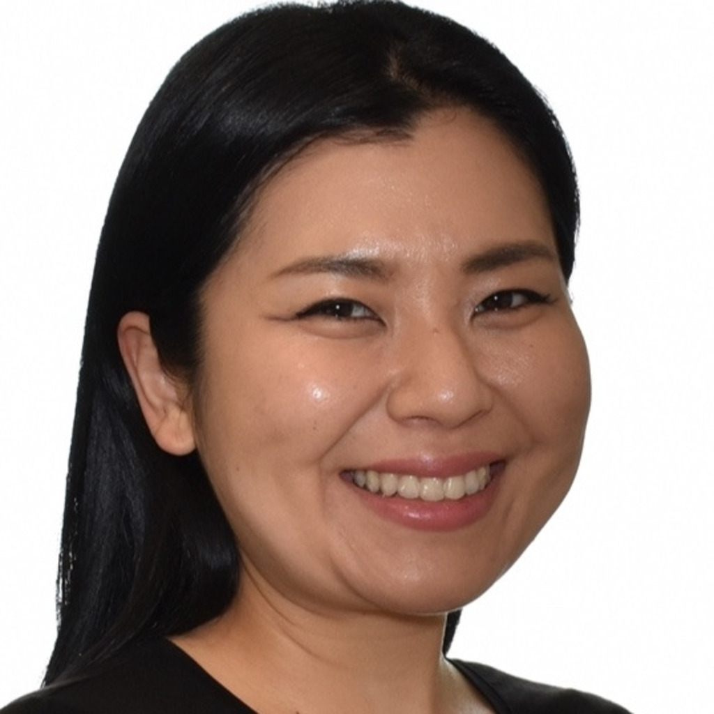 erina-inoue-purchasing-manager-banner-carpets-xing