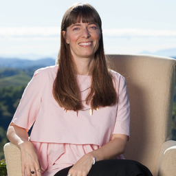 Mag. Tina Holzer