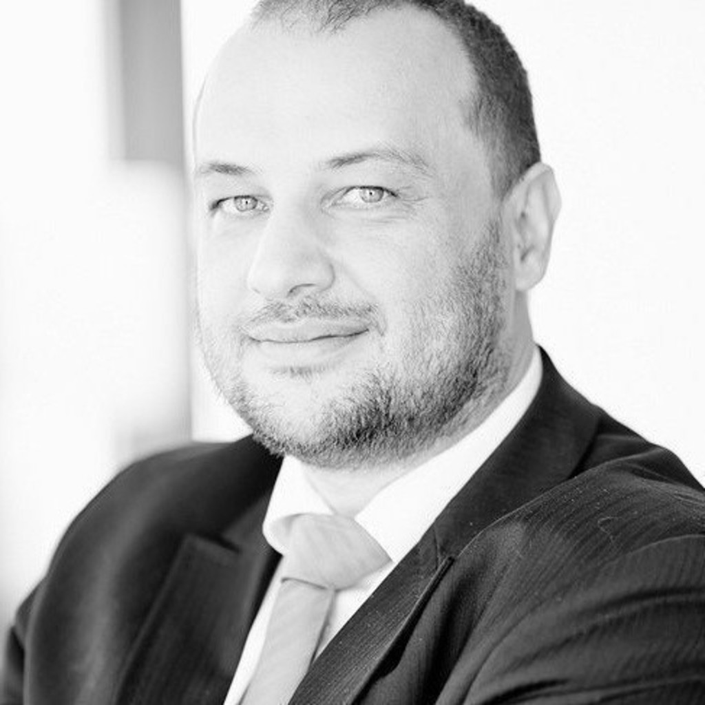 Jan Dombrowski Senior Regulatory Counsel Vodafone GmbH XING