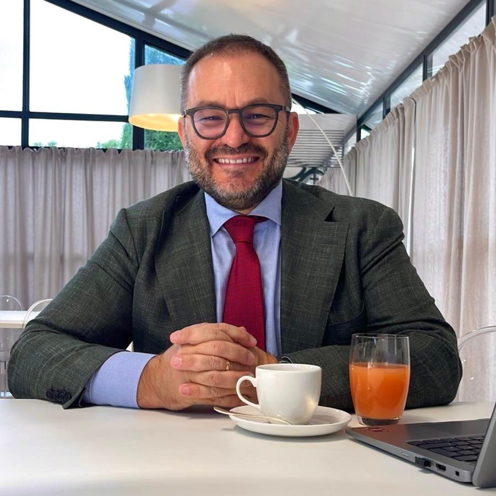 Ibo Kadriolli Area Manager Germany West Kering Eyewear DACH GmbH XING