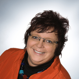 Christine Altznauer