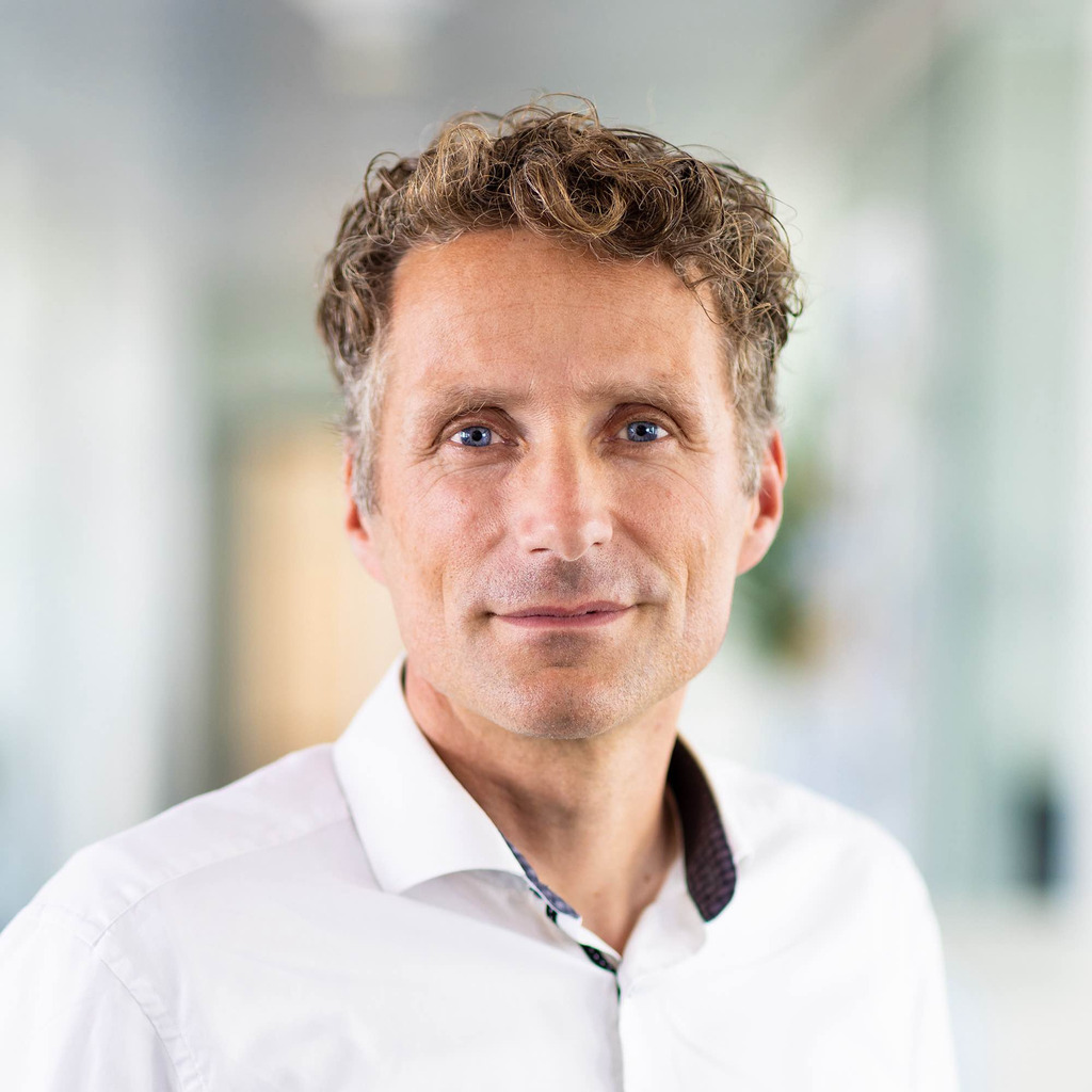 Dr. Michael Schacht Business Architecture & Lean Management