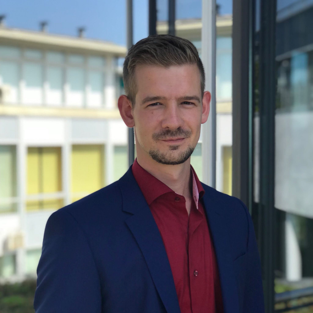 Christian Bauer Leiter Kundengruppe Energie und Deutsche