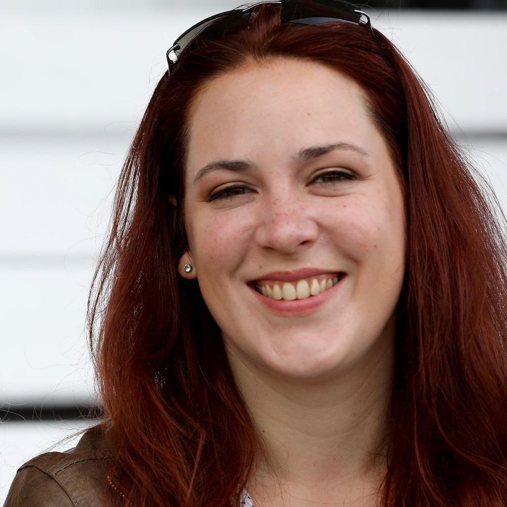 Bettina Tewes - Gruppenleiterin - Bergische Diakonie | XING