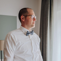 Julian Burbach's profile picture