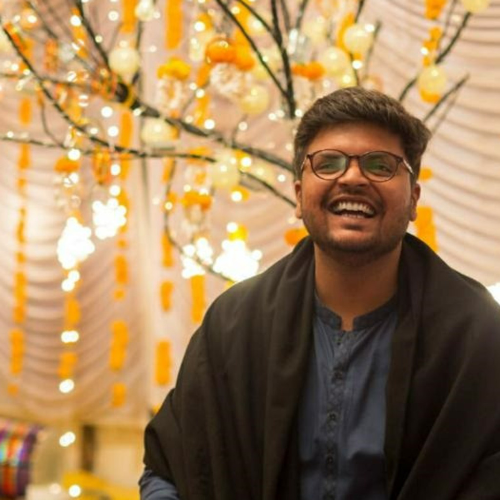 Ahmed shariq Associate manager Leo XING