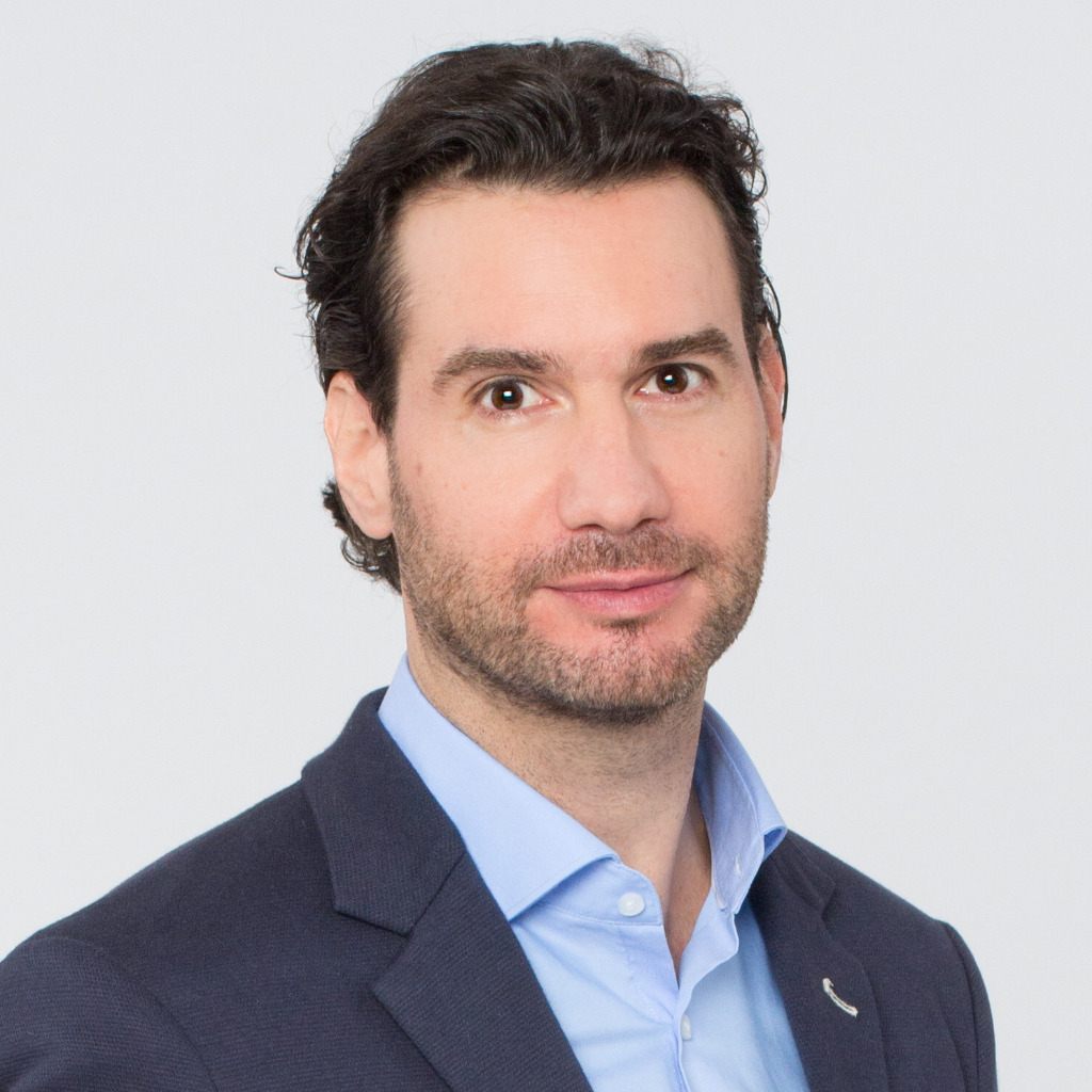 Alexander Kern Redakteur KURIER freizeit Magazin XING