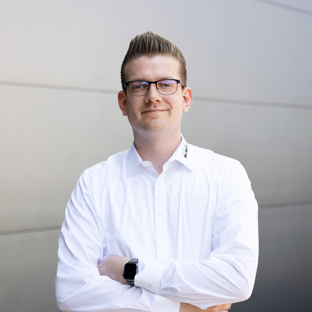 Felix Kluge Stellvertretender Abteilungsleiter Horst Busch Alarm