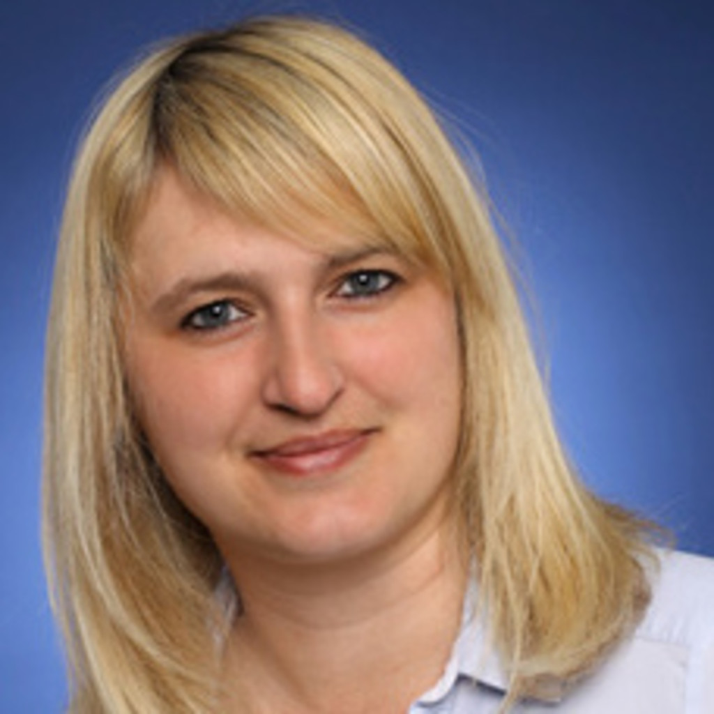 Tanja Schindler Personalsachbearbeiterin im Trainingsmanagement