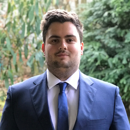 Dr. Maximilian Hackner