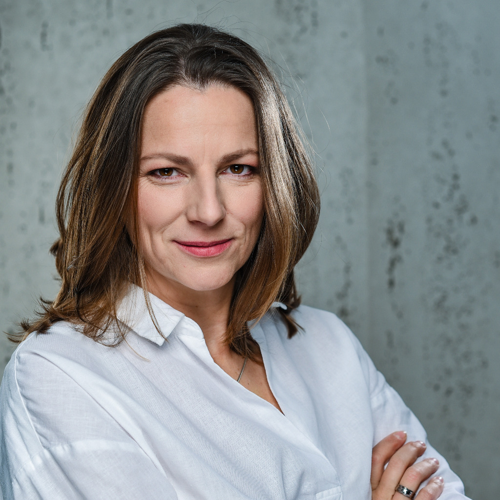 Mandy Anslinger Referentin Kommunikation handling counts GmbH XING