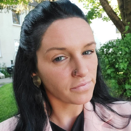 Jacqueline  Laurs