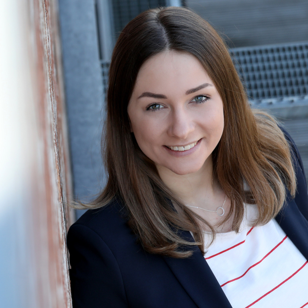 Anne Schreiber Trainee Logistik & Zoll Zeppelin Konzern XING