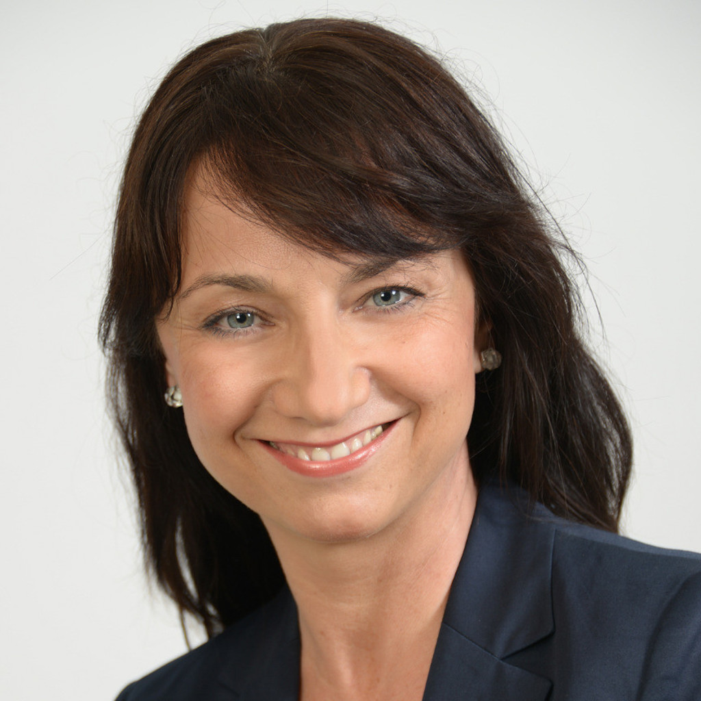 Andrea Simone Bereichsleitung vertrieb und marketing Alge elastic