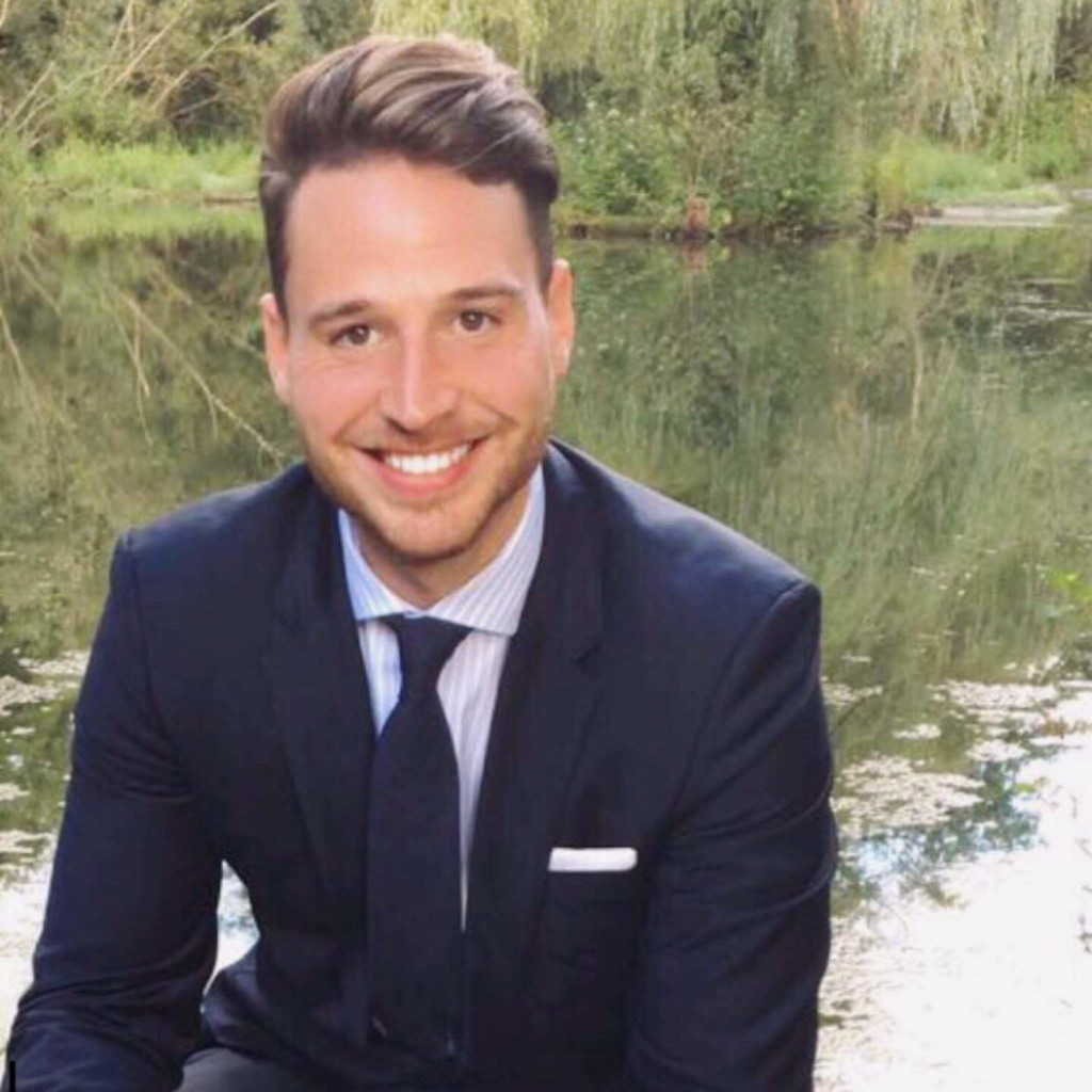 Julian Hofer aus Hamburg in der Personensuche von Das Telefonbuch