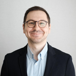 Dr. Orhan Özüak