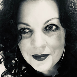 Julia Treml-Thalkofer