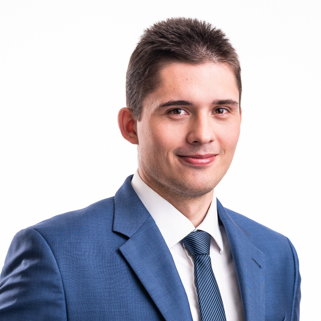 Alexander Hackel Leiter Sales & Business Development KRÖNING