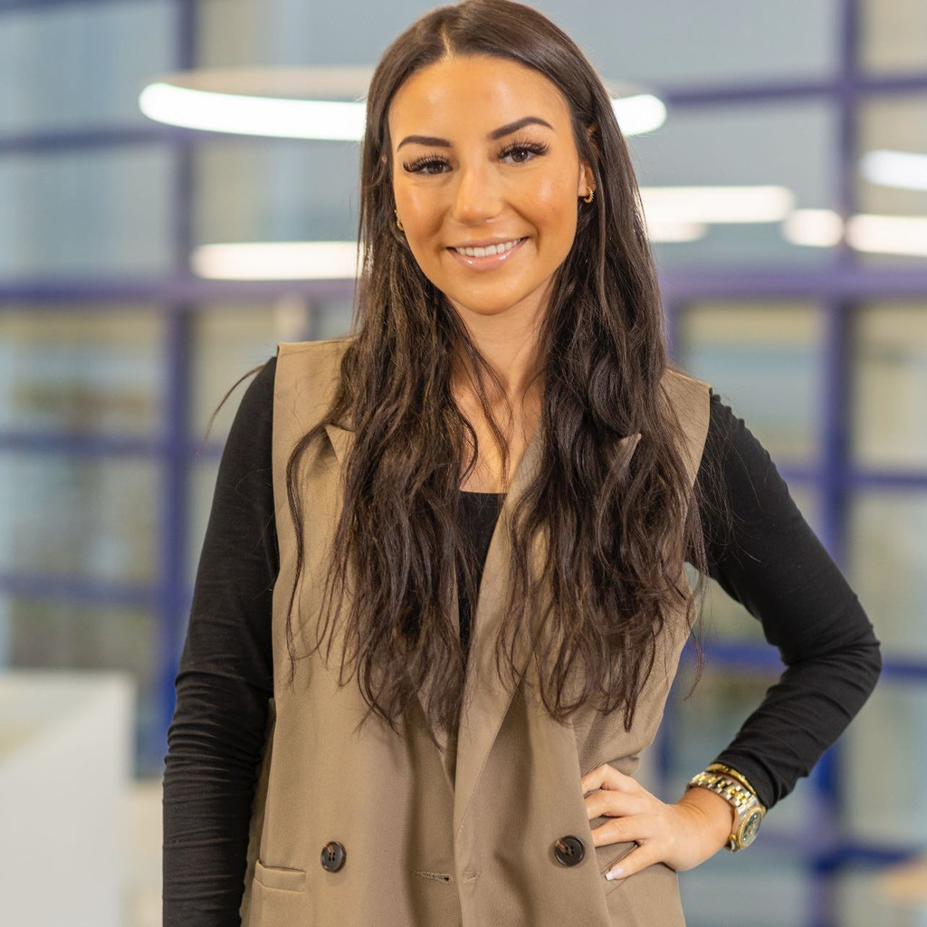 Klöpferholz Gmbh & Co. Kg I Standort Leipzig-halle Leyla Kutlu - Kauffrau für Büromanagement - persona service AG & Co. KG