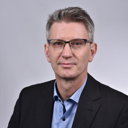Dr. Michael Pöhls