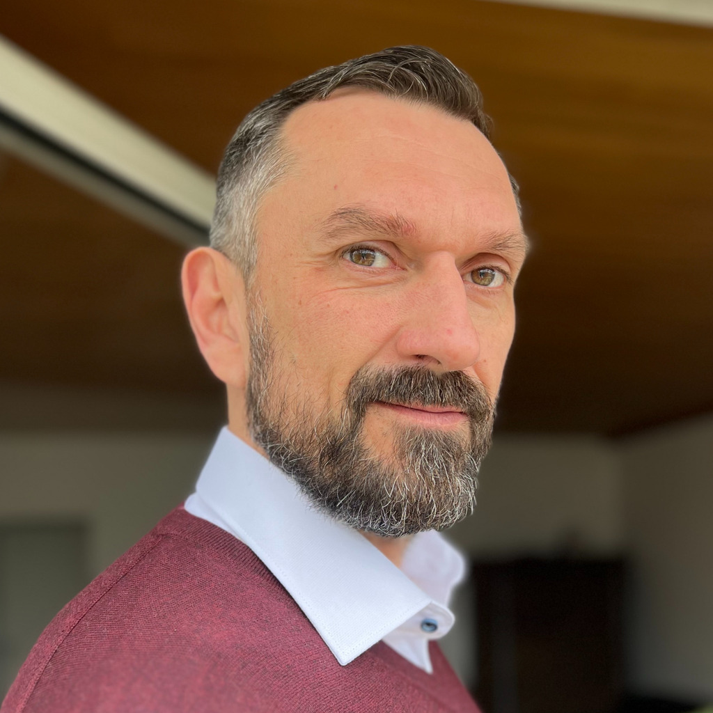 Dmytro Mykhaylyuk Bankkaufmann DekaBank Deutsche Girozentrale XING