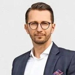 Alexander Schönert