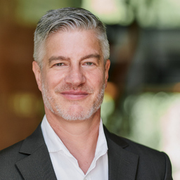 Dr. Bennet van Well