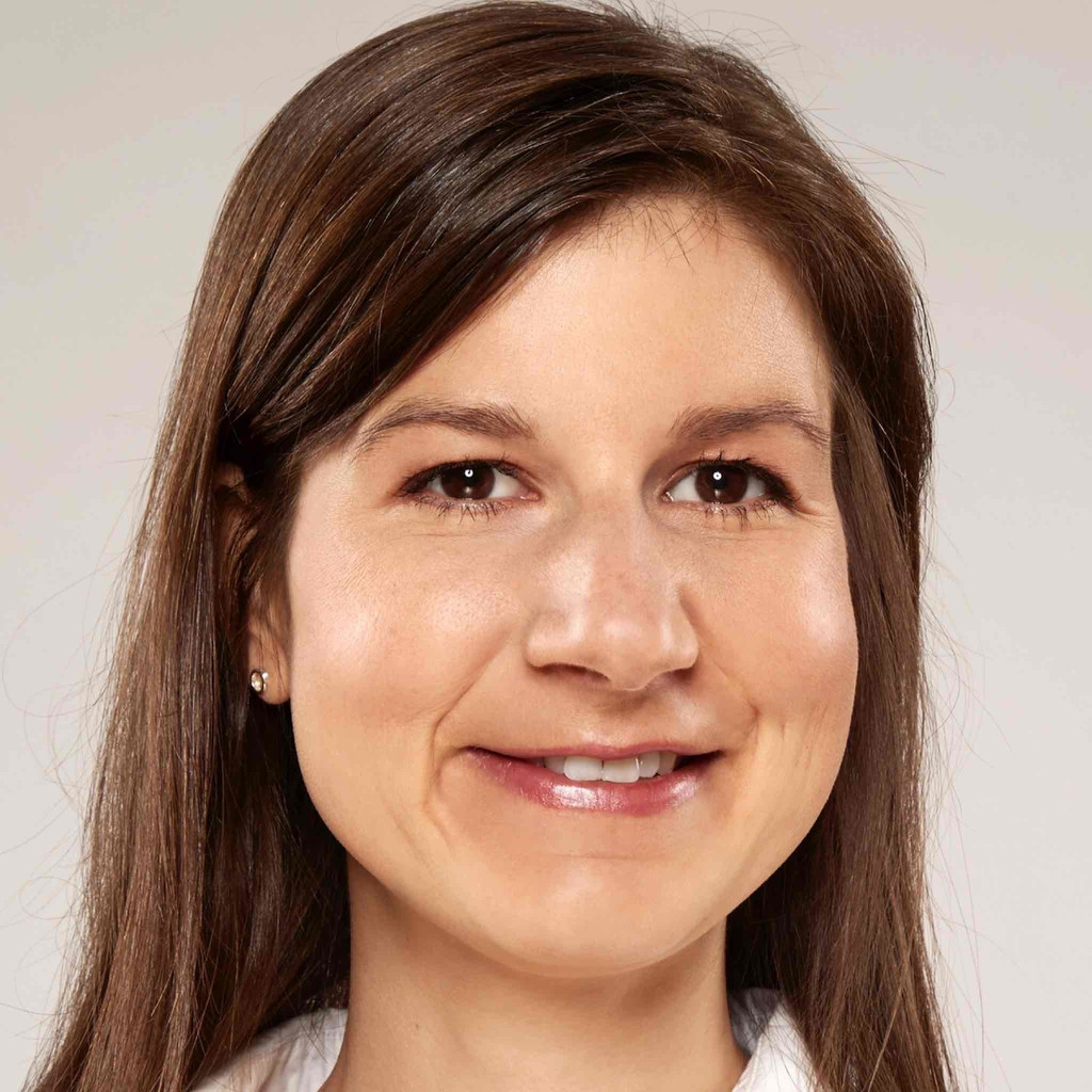 Dr. Carolina Russo Regional Medical Specialist HCV AbbVie