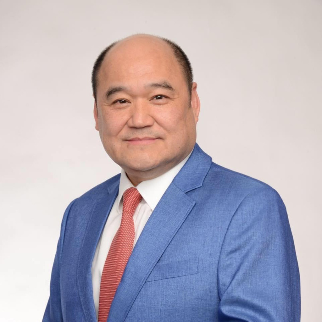 Sean Matheis Specialist in Marketing and Communications Great minds