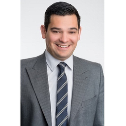 Christopher J Bettencourt
