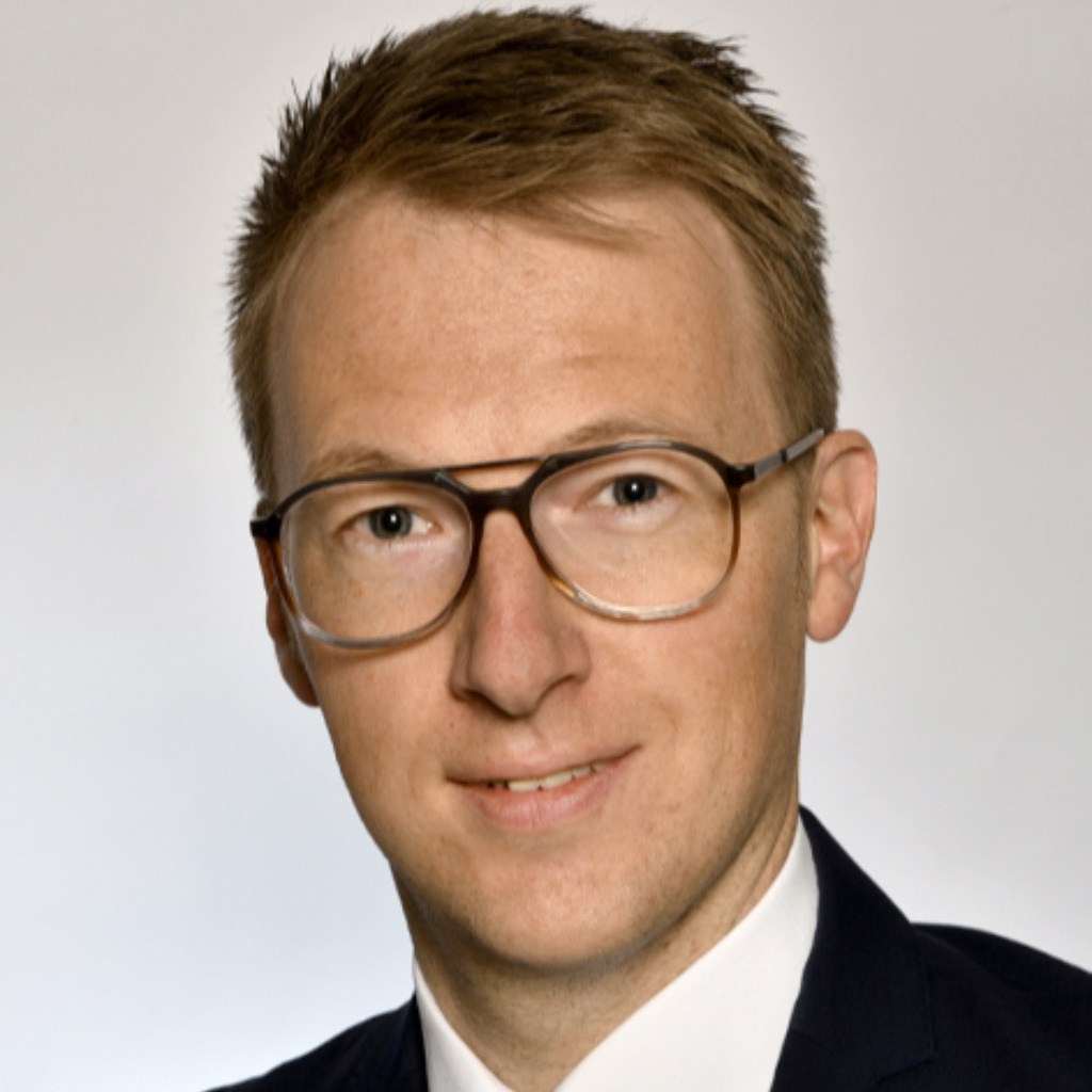 Patrick Röper - Global Head of Quality Development Lighting Modules ...