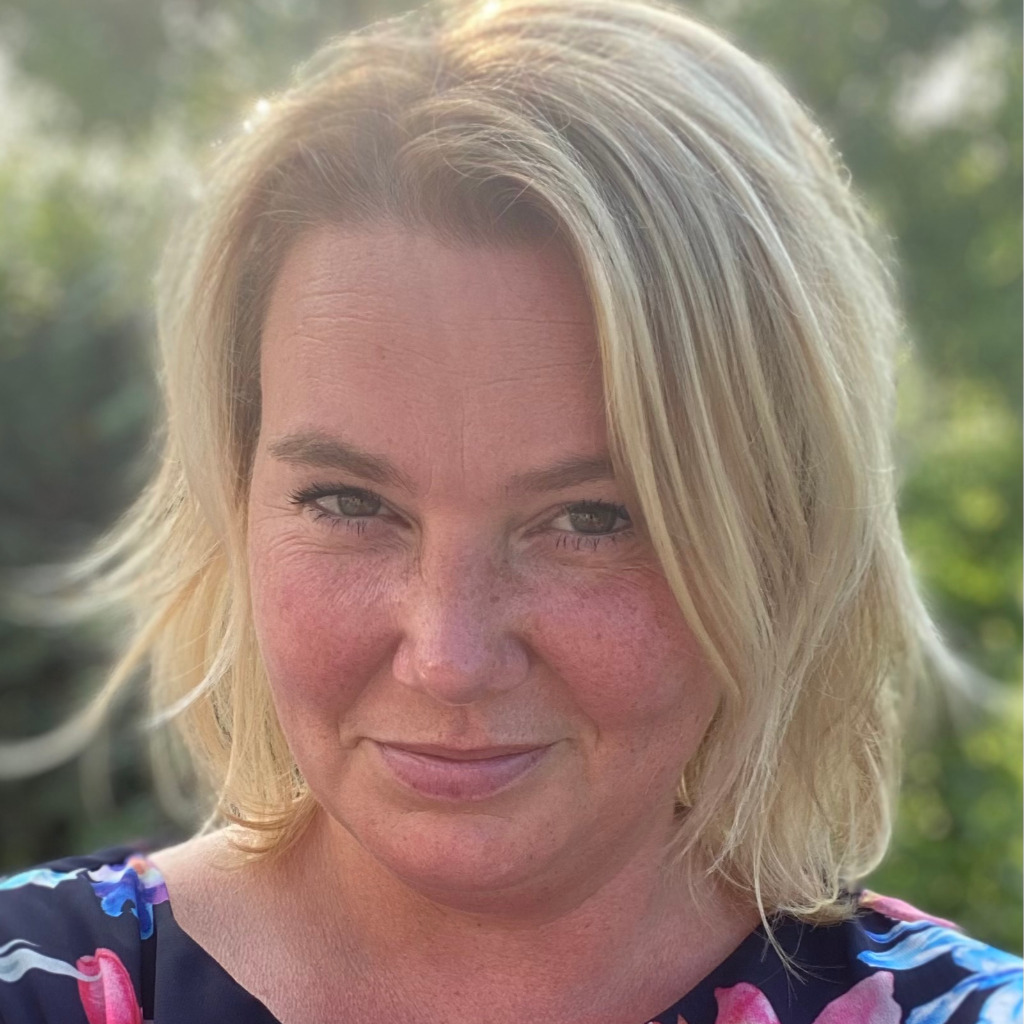 Katrin Kühne Head of Customer Management Health Coevo AG XING