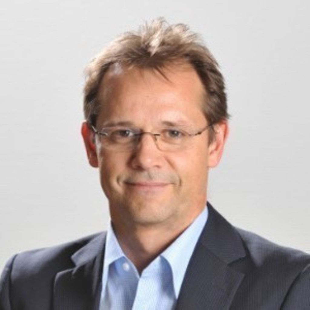 Martin Risch - SVP Investments & Transactions - Porta Advisors Ltd. | XING